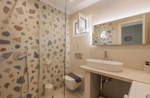 Pondi Villa | Villa Agrielia