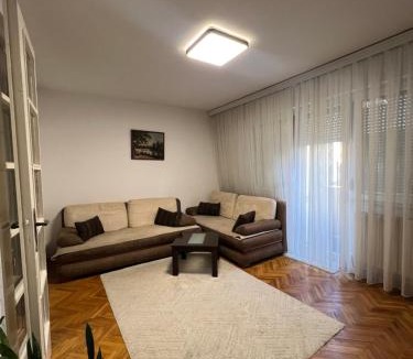 Mazgit Apartment | Central Charm
