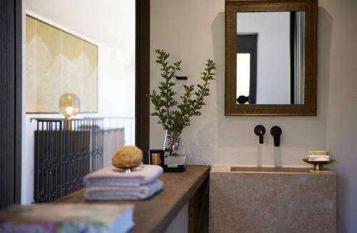 Skaleta Villa | Villa Livani, Prinos Sleeps 12 Heated Pool Peaceful Countryside Retreat