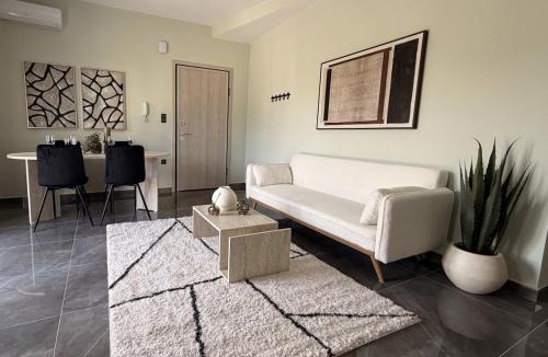 Katerini Apartment | Bistro 49 Luxury suites
