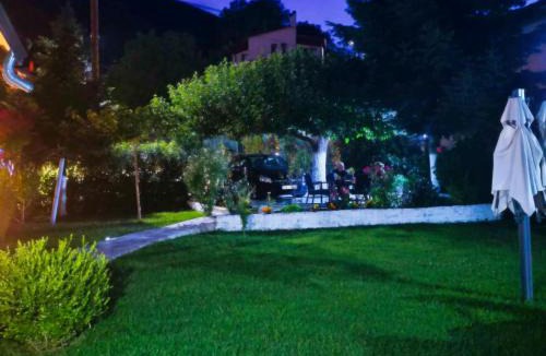 Diava House | Private Meteora Panorama Garden Villa