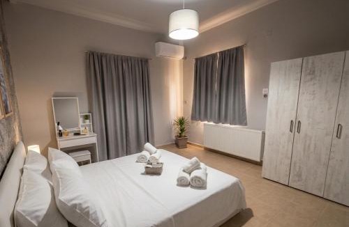 Apalos Villa | Electa Home
