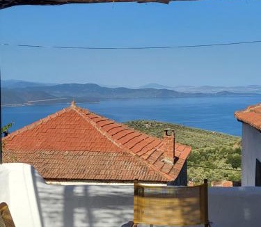 Trikeri House | Blue Horizon Trikeri