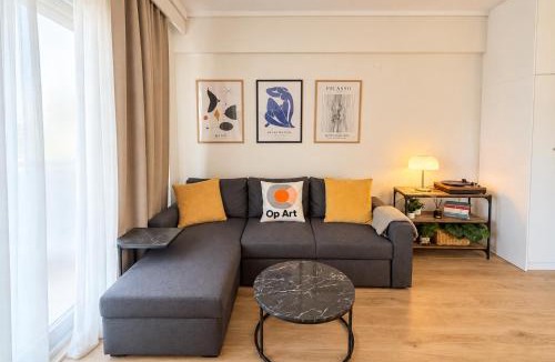 Thessaloniki Apartment | 4 min Metro & Mall, Free Parking Garage, Center