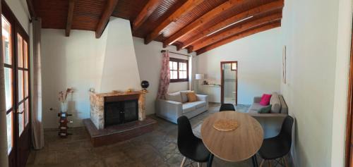Xanthi Hotel | Hotels in Komniná, Greece