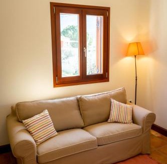 Melissopetra Villa | Neraya