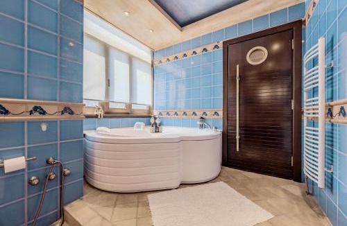 Ormos Agiou Ioannou Apartment | Villa Scorpio,Luxury Seafront Villa with Infinity Pool
