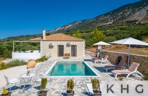 Mousata Villa | Skoumas villa surrounded by Olive trees!