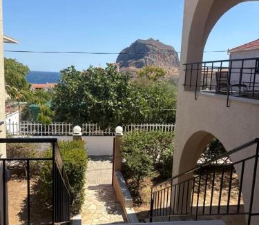 Monemvasia Villa | Villa - Porta Rossa