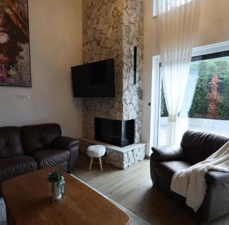 Brezovice Villa | De La Villa Brezovice