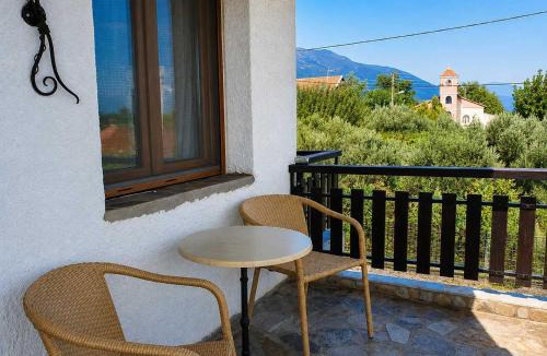 Mandrakion Apartment | Apartments in Greece