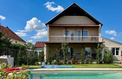 Çagllavicë Villa | Pool Sunny House Prishtina