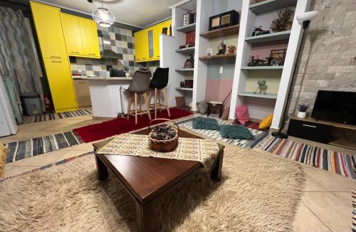 Amfikleia-Elateia Apartment | Alonaki House