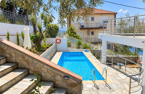 Volos Villa | Villa Seaside View Complex with Shared pool