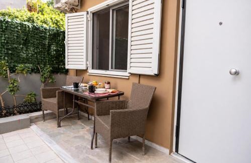 Dafni-Ymittos Apartment | Laas Urban Stay Athens