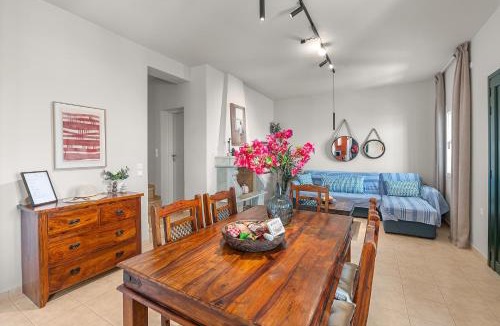 Agios Sostis Villa | To Pelagos