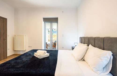 Isthmia Villa | AG Stone Home - Idyllic Beachside Villa in Isthmia