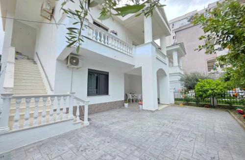 Durres House | Villa Kurti