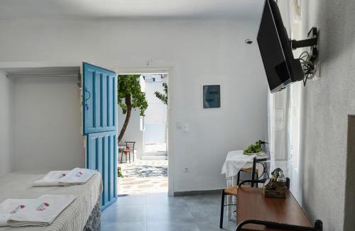 Amorgos Town Apartment | Politimis Studio N5