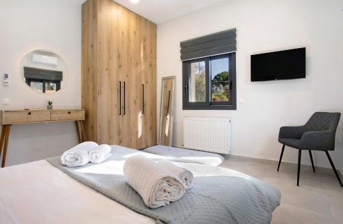 Agia Marina Villa | Athina's House