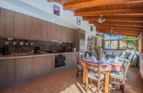 Mesa Lasithion House | Skapani's House