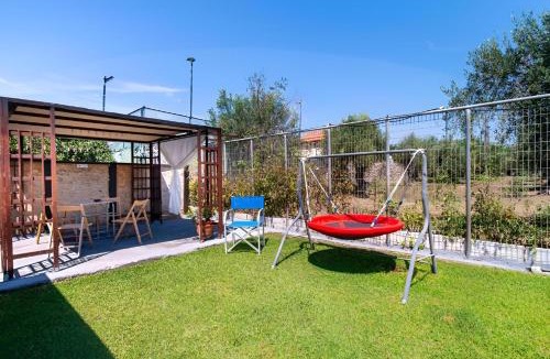 Chalikounas Apartment | Maxim Wooden Holiday - Cozy Stay with Private Pool