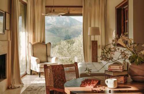 Artemisia Villa | Endless Green, Hidden Gem in the Mountains