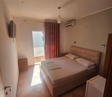Shkembi i Kavajes Apartment | Villa Premium