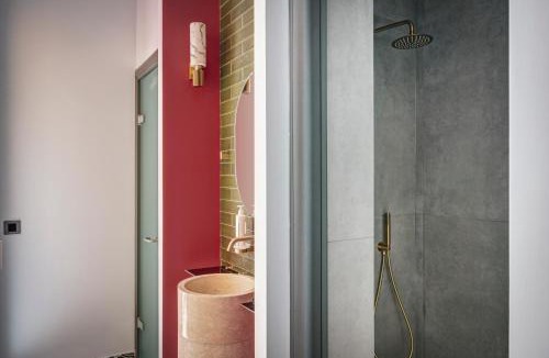 Ermoupoli Bed & Breakfast | ATELIER5 Suites