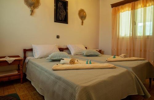 Karlovassi Apartment | Sofia's Sea View House