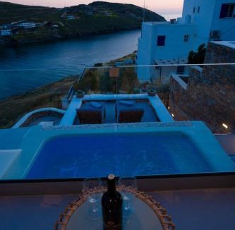 Kithnos Villa | Vista Mare Suites