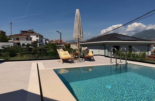 Paskuqan Villa | Vog Villa