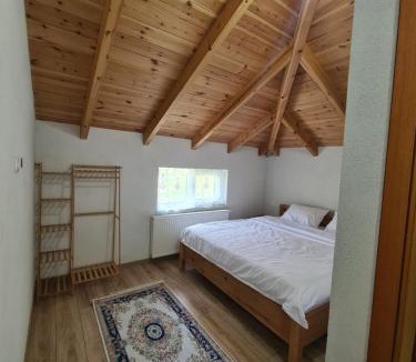 Kala e Dodes House | Guest House Korabi