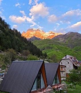Theth Ski Chalet | Thethi Sky Lodge