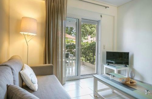 Karavomylos Villa | Deluxe Kefalonia Apartment 1 Bedroom Apartment Thalassa Tranquil Location