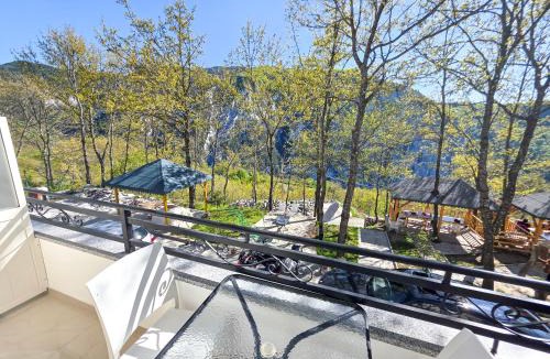 Kala e Dodes Hotel | Hotel Restaurant Ujimira
