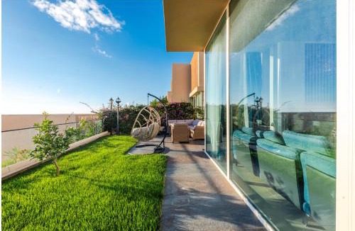 Jala Villa | Golden Glow Villa 110B