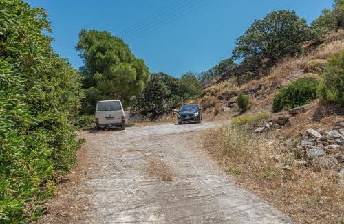 Pisses House | Evangelos Politis Rooms Kea
