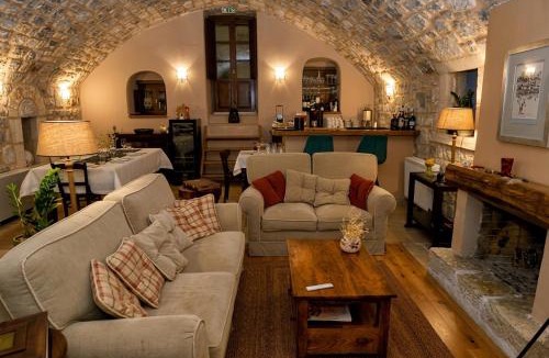 Leondari Hotel | Archontiko Leontari
