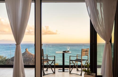 Qazim Pali Villa | Oceanfront Oasis