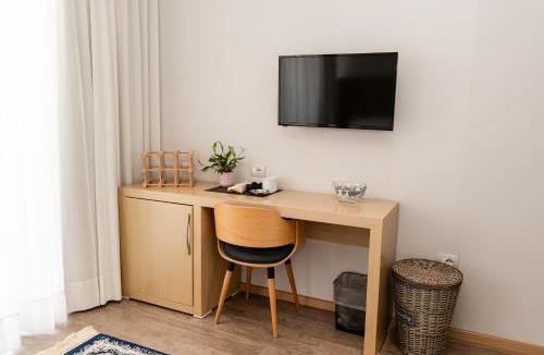 Qender Hotel | House of A&Arwen