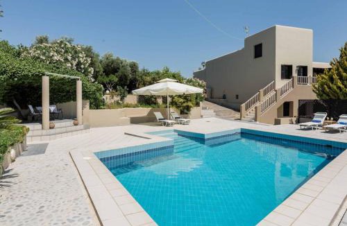 Skalani Villa | Luxe Villa Near Knossos Palace with Private Pool