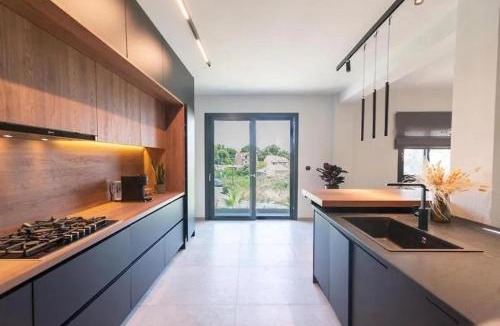 Potamos House | Greenery Luxury Apartment