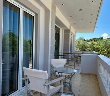 Agios Georgios House | VILLA Konstantinos