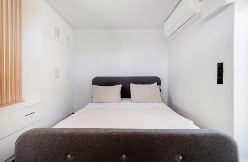 Chalcis House | Lemon Tree Villa
