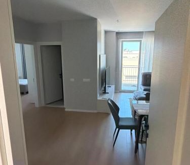Kamez Apartment | Apartment 51 Luxury