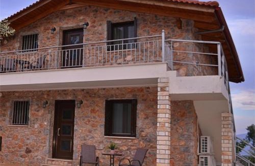 Galaxidi House | VILLA IN THE OLIVE TREES Galaxidi