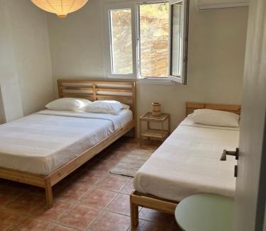 Agii Apostoli House | Salt & Sun Terrace Seafront