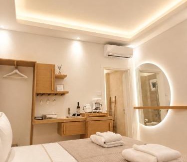 Vissa Apartment | DelMar Suites Syros