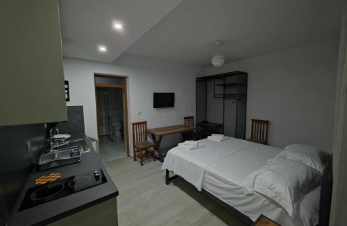 Qafe e Gjashtes Apartment | Villa PIRO